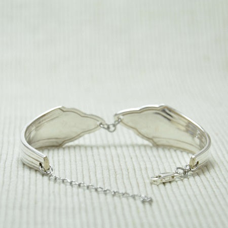 Besteckschmuck Armband aus den Stielen von zwei Teelöffel, Fächer Motiv Unikat